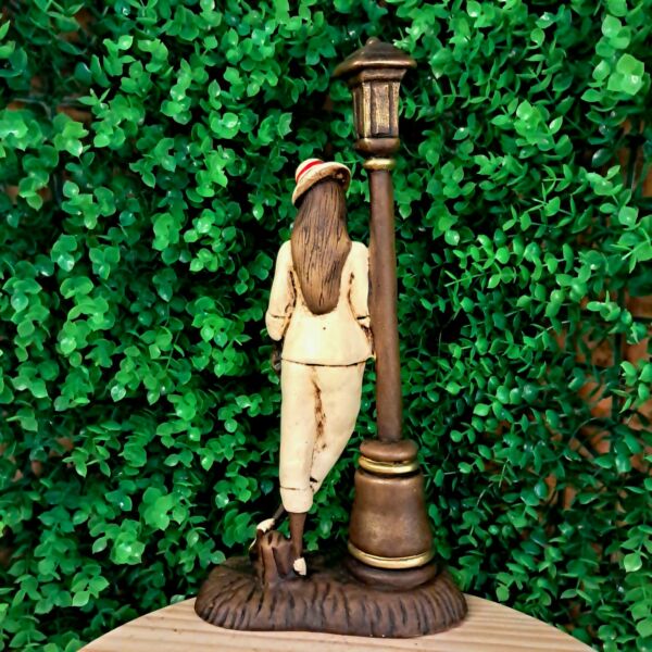 IMAGEM EM GESSO MALANDRA MARIA NAVALHA ROUPA BRANCA 32CM - Imagem 3