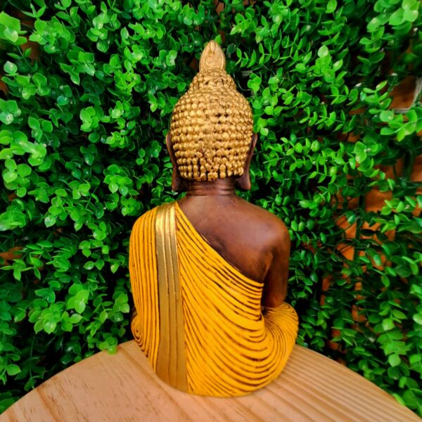 BUDA MEDITANDO PAZ ESPIRITUAL ENVELHECIDO COM AMARELO 26CM - Imagem 3