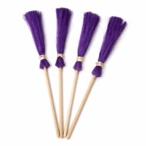 MINI VASSOURA DE BRUXINHA ROXA 30CM - 01 UNIDADE